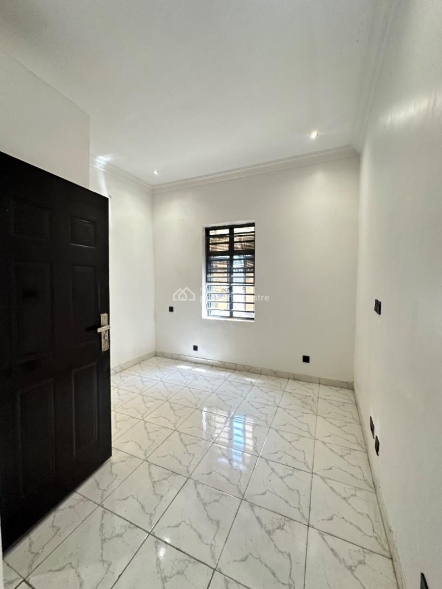 Neatly Built 3 Bedroom Apartment, Ajah, Lagos, Flat / Apartment for Rent