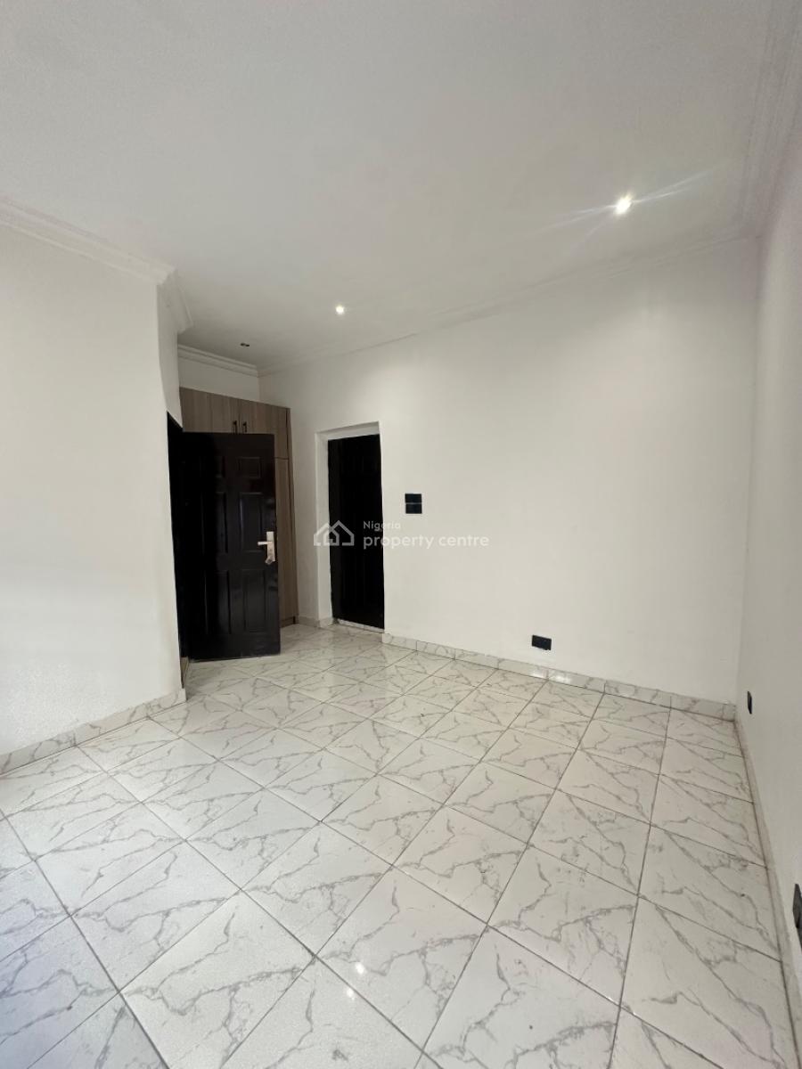 Neatly Built 3 Bedroom Apartment, Ajah, Lagos, Flat / Apartment for Rent