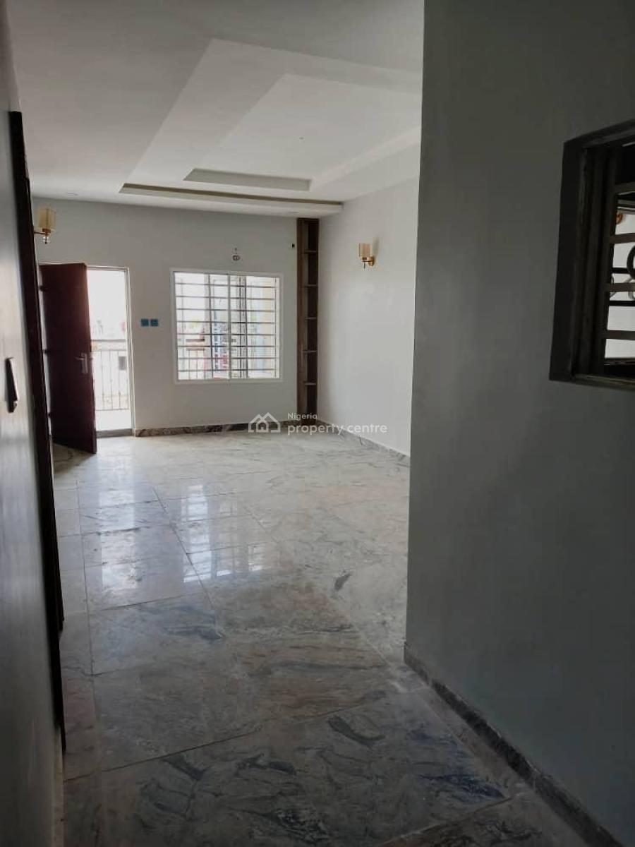 Five(5) Bedrooms Semi-detached Duplex, Two(2) Living Room & 1 Box Room, Cluster 5, River Park Estate Airport Road, Lugbe District, Abuja, Semi-detached Duplex for Rent