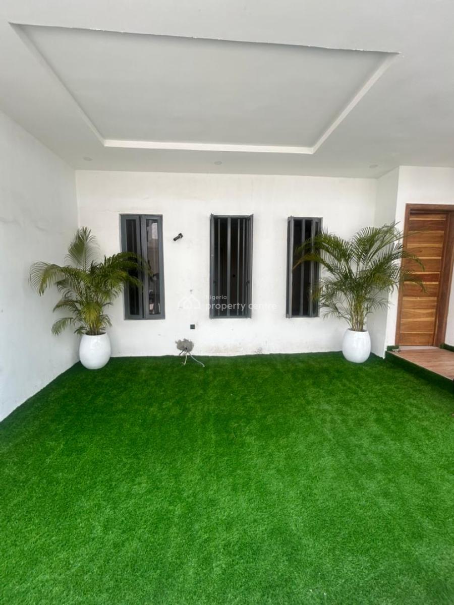 a Spacious 4 Bedroom Terrace Duplex, Mobil Road, Ilaje, Ajah, Lagos, Terraced Duplex for Rent