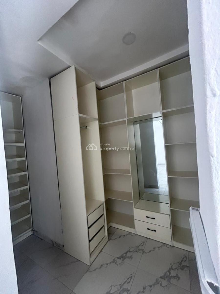 a Spacious 4 Bedroom Terrace Duplex, Mobil Road, Ilaje, Ajah, Lagos, Terraced Duplex for Rent