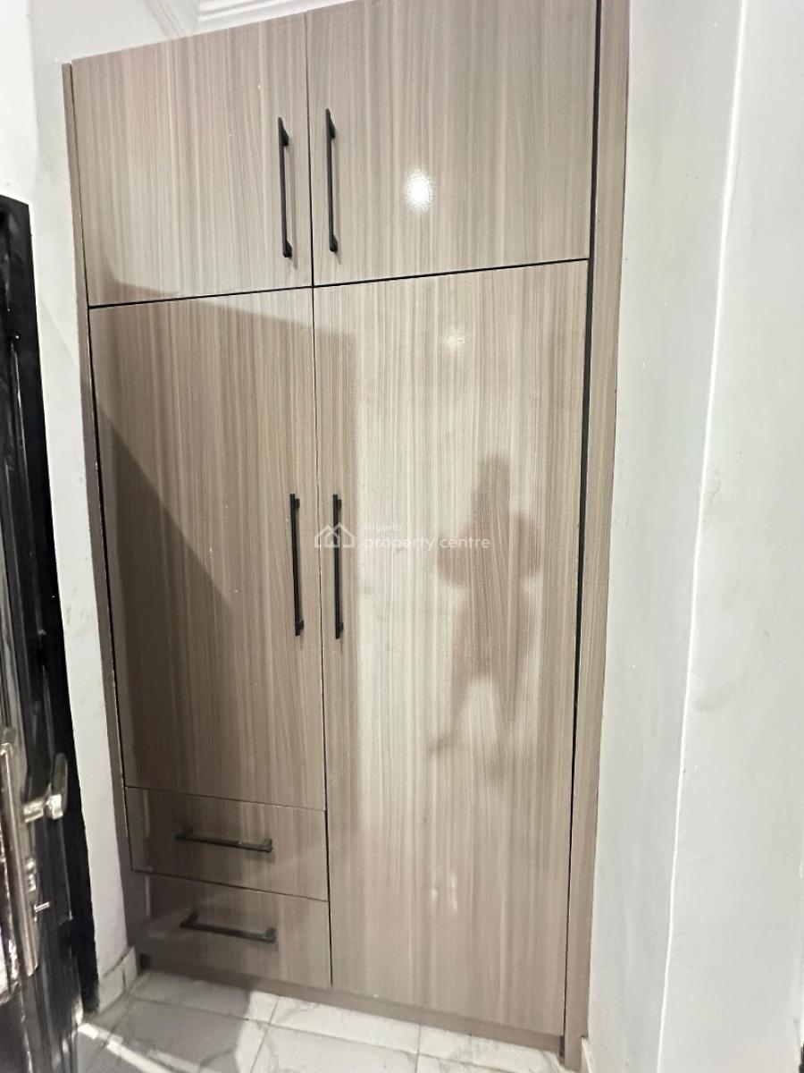 Neatly Built 3 Bedroom Apartment, Thomas Estate, Ajah, Lagos, Flat / Apartment for Rent