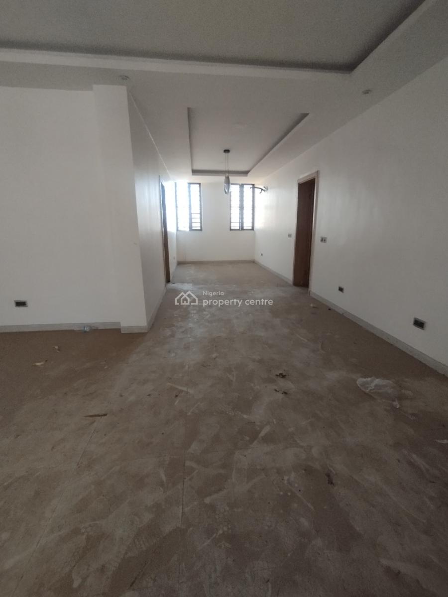 Spacious Massive Luxury 3 Bedroom Flat with Bq, Behind Blenco Super Market, Ikate, Lekki Phase 1, Lekki, Lagos, Flat / Apartment for Rent