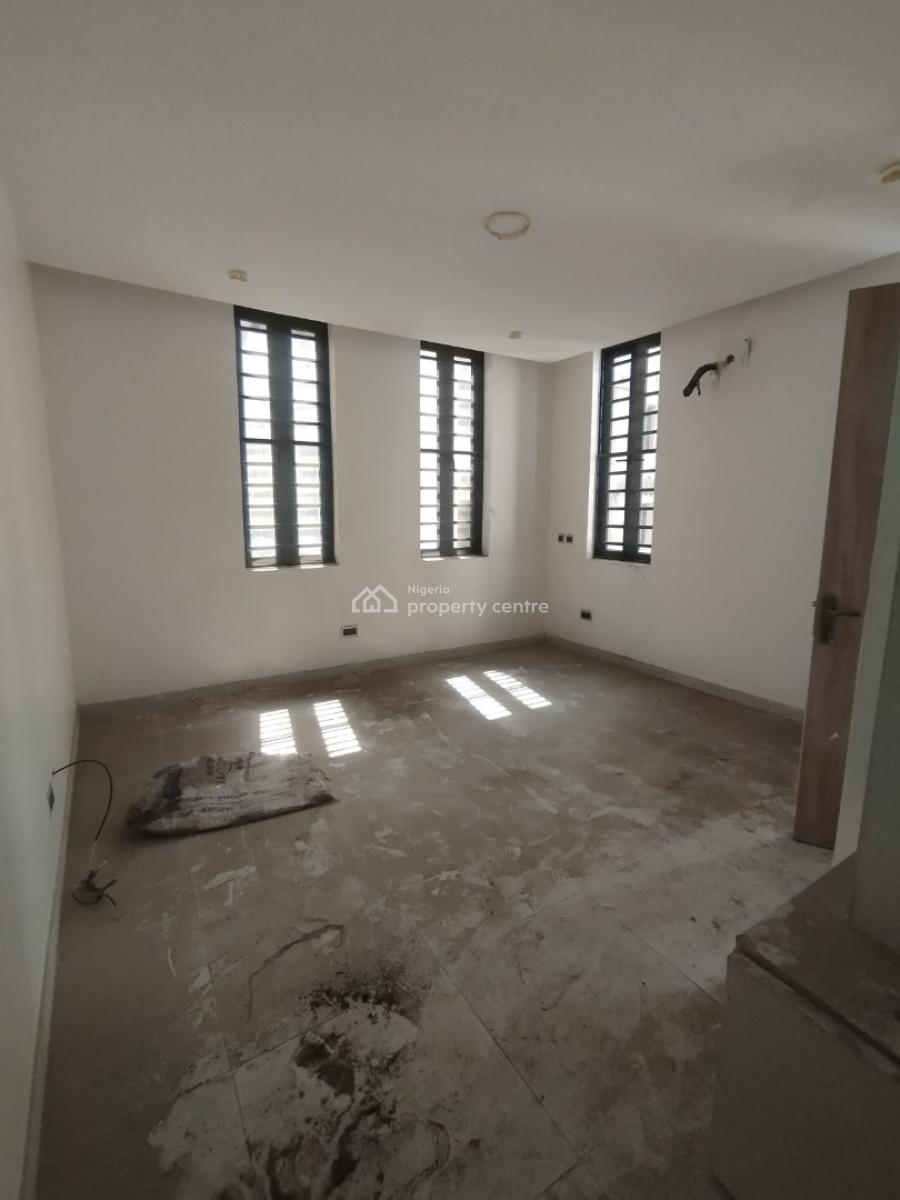 Spacious Massive Luxury 3 Bedroom Flat with Bq, Behind Blenco Super Market, Ikate, Lekki Phase 1, Lekki, Lagos, Flat / Apartment for Rent