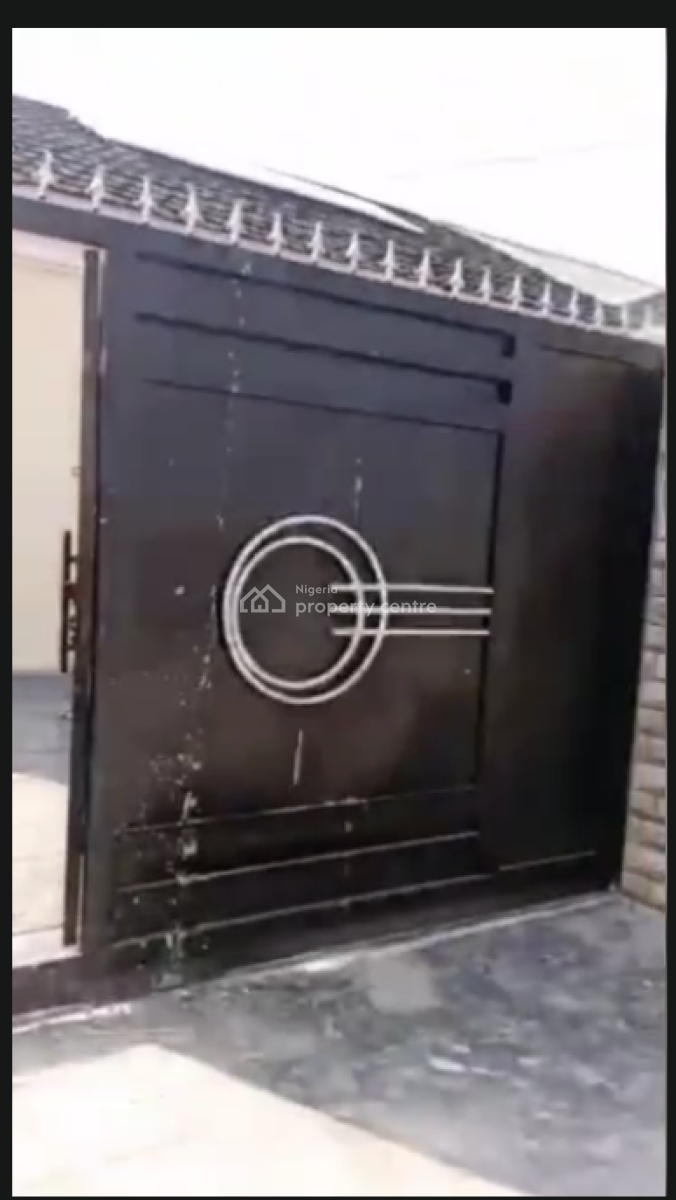 Newly Built 3 Bedroom Penthouse Bungalow, Abraham Adesanya Estate., Ajah, Lagos, Flat / Apartment for Sale