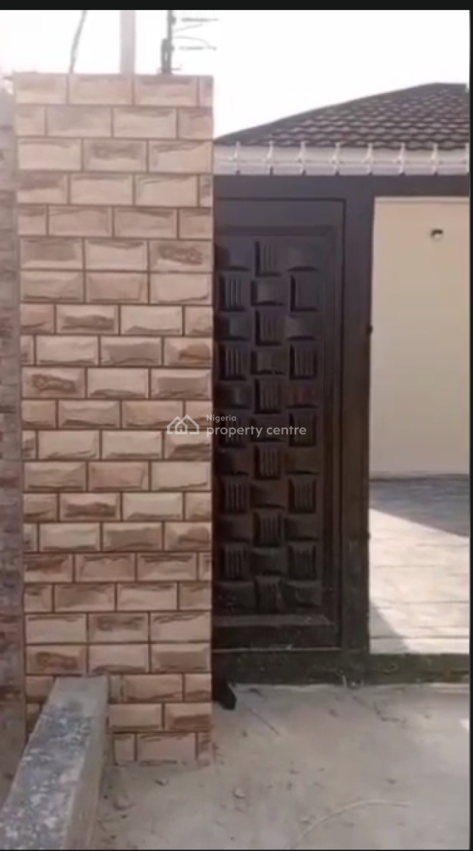 Newly Built 3 Bedroom Penthouse Bungalow, Abraham Adesanya Estate., Ajah, Lagos, Flat / Apartment for Sale