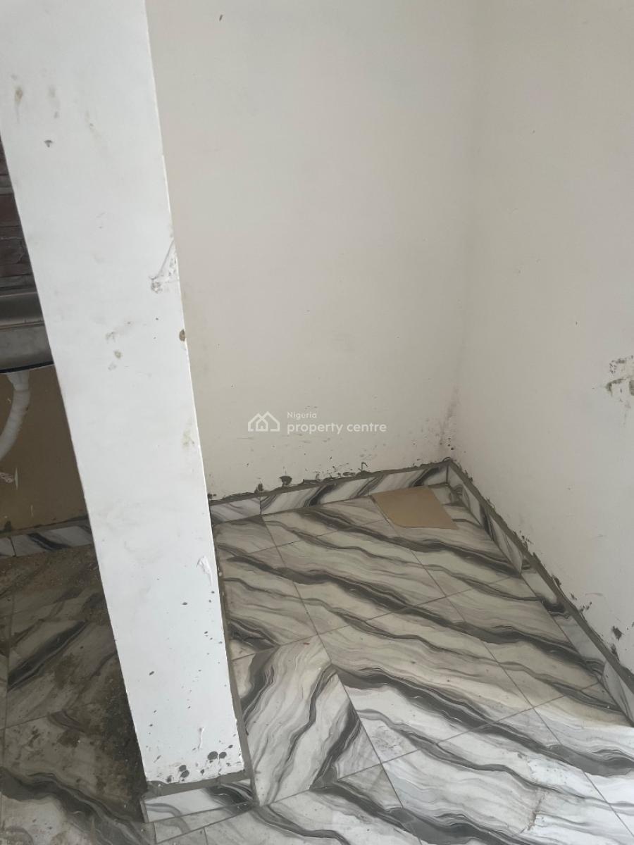 Room Selfcon, Off Bajulaye Road, Shomolu, Lagos, Self Contain (single Rooms) for Rent
