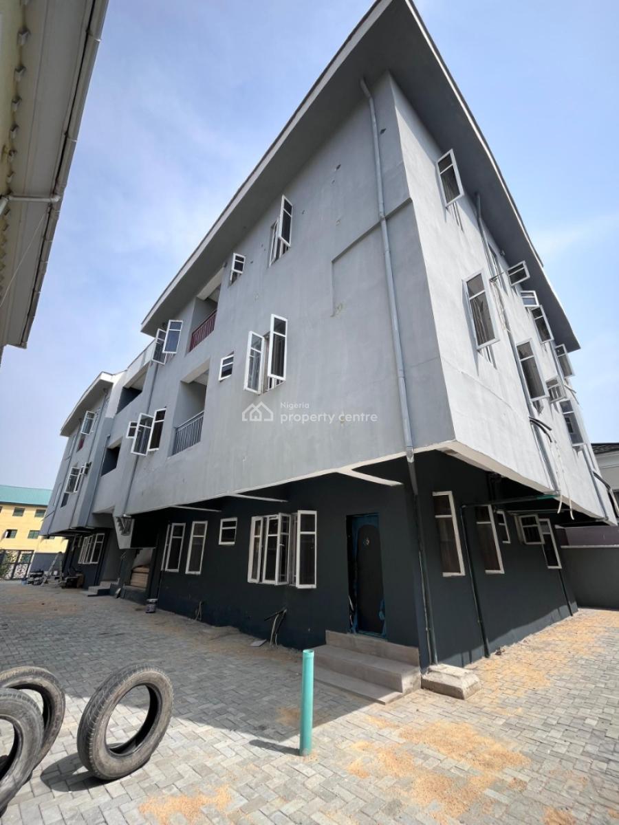 1 Bedroom (mini Flat) Apartment Within a Serviced and Serene Estate, Agungi, Lekki, Lagos, Mini Flat (room and Parlour) for Rent