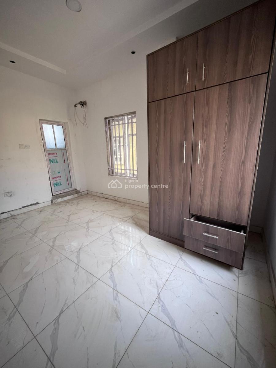 1 Bedroom (mini Flat) Apartment Within a Serviced and Serene Estate, Agungi, Lekki, Lagos, Mini Flat (room and Parlour) for Rent