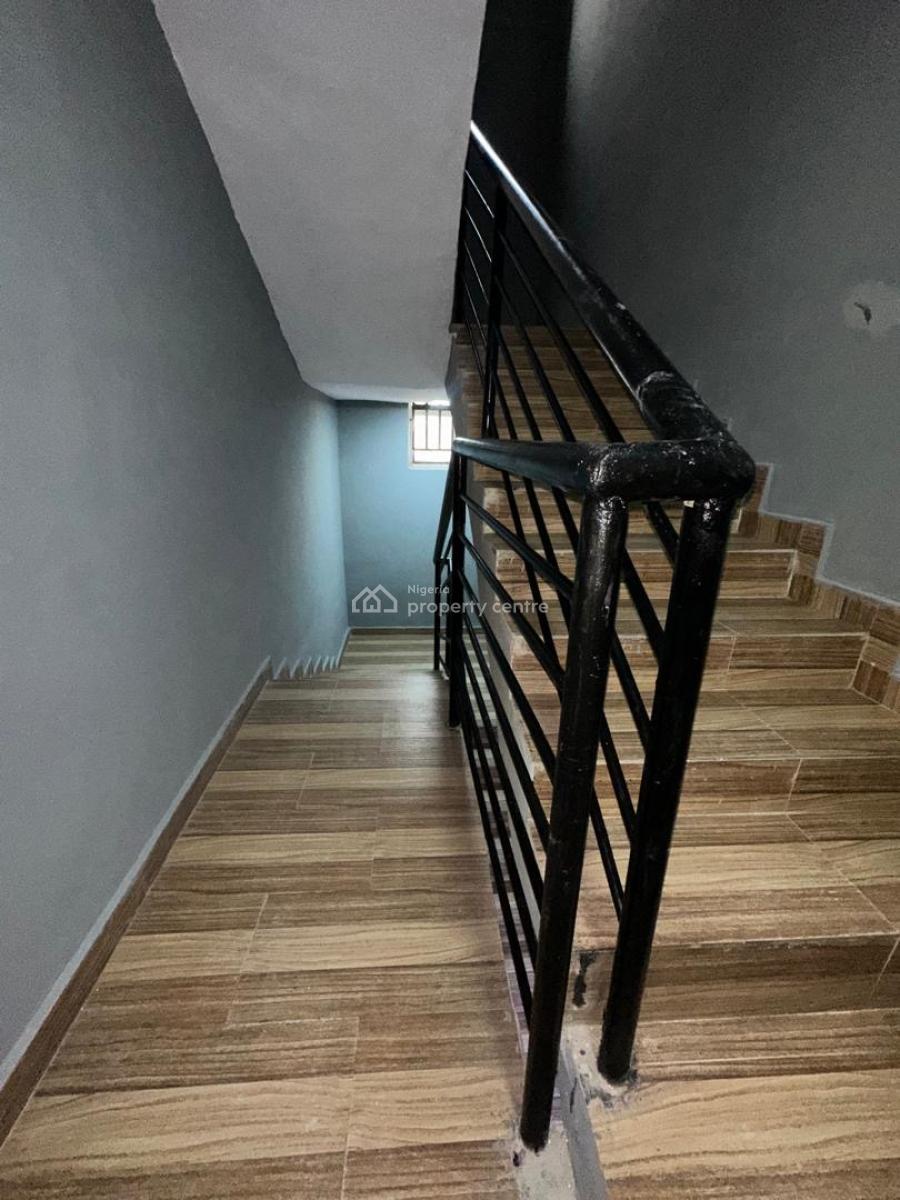 Newly Renovated 3 Bedroom Flat, New Road Atlantic View Estate, Lekki Phase 1, Lekki, Lagos, Flat / Apartment for Rent