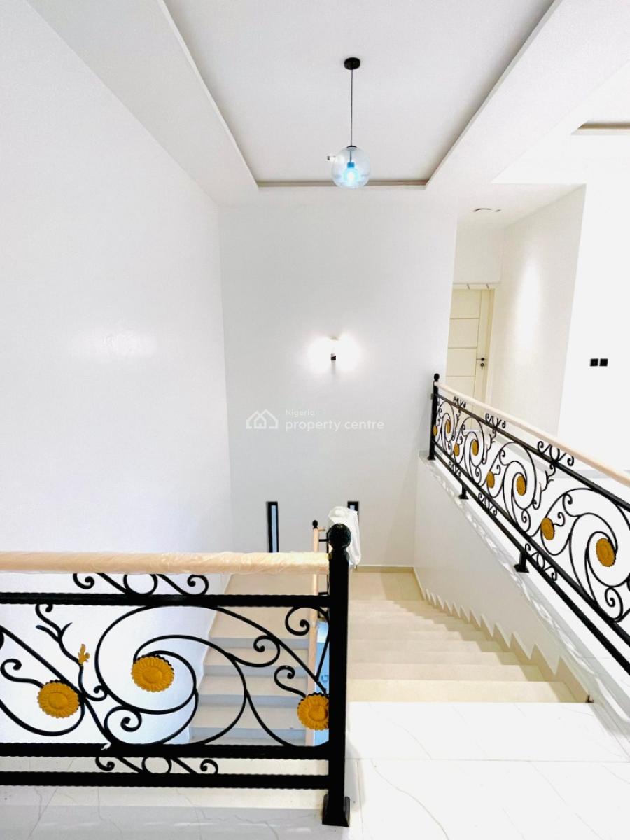 Well Built 6 Bedroom Fully-detached Duplex with 2 Room Bq, Northern Foreshore Estate Chevron, Lekki Phase 1, Lekki, Lagos, Detached Duplex for Sale