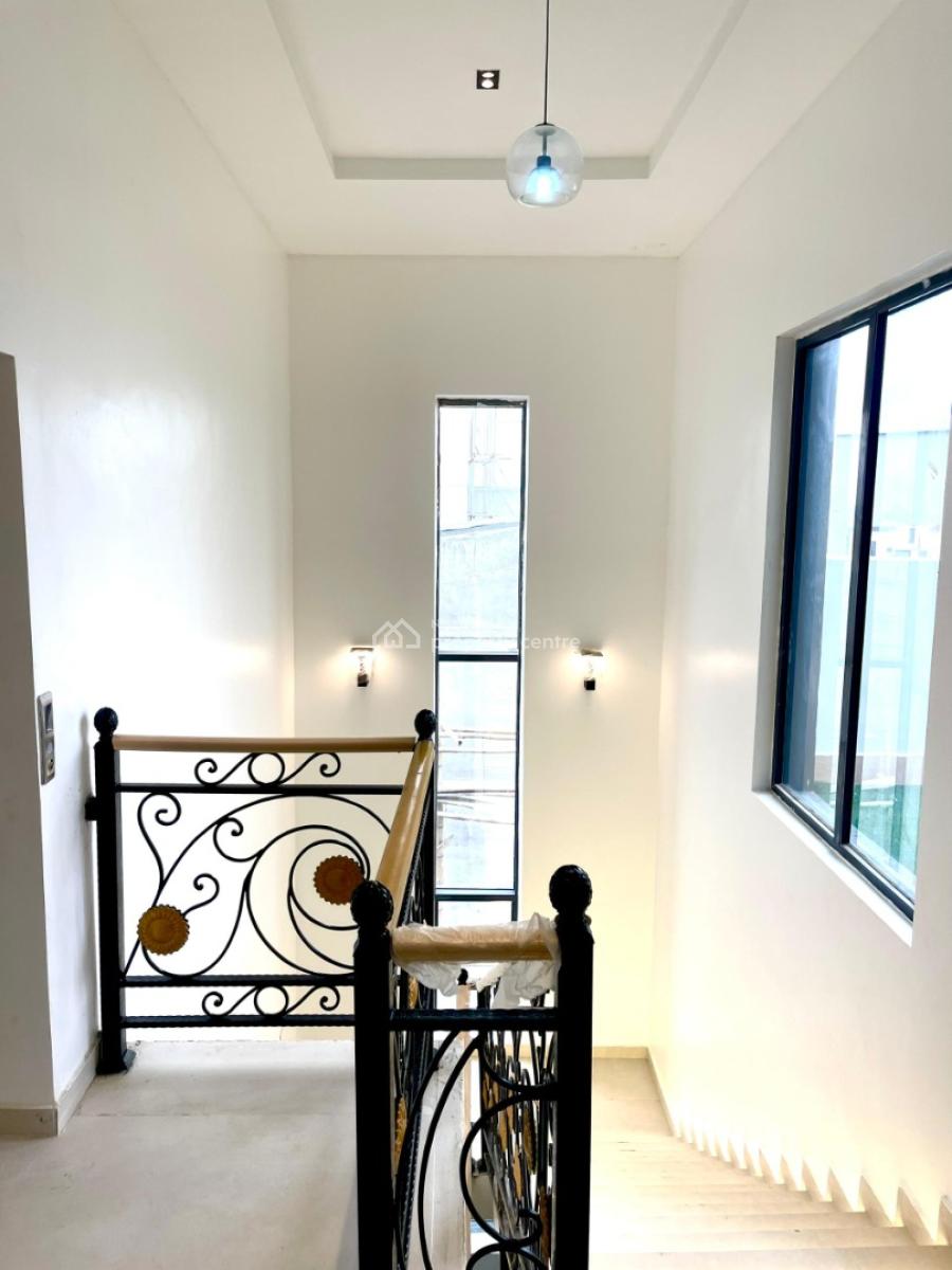 Well Built 6 Bedroom Fully-detached Duplex with 2 Room Bq, Northern Foreshore Estate Chevron, Lekki Phase 1, Lekki, Lagos, Detached Duplex for Sale