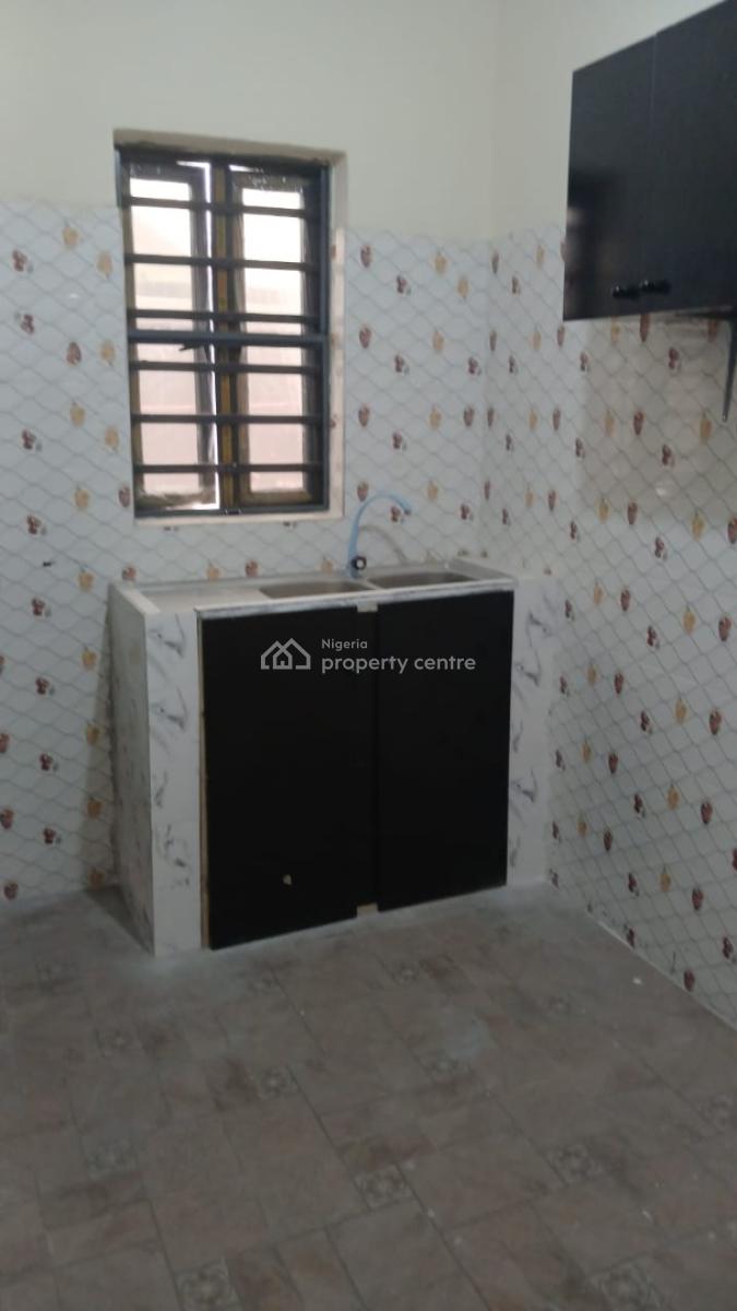 Executive 2 Bedroom Apartment, Ogombo, Ajah, Lagos, Flat / Apartment for Rent
