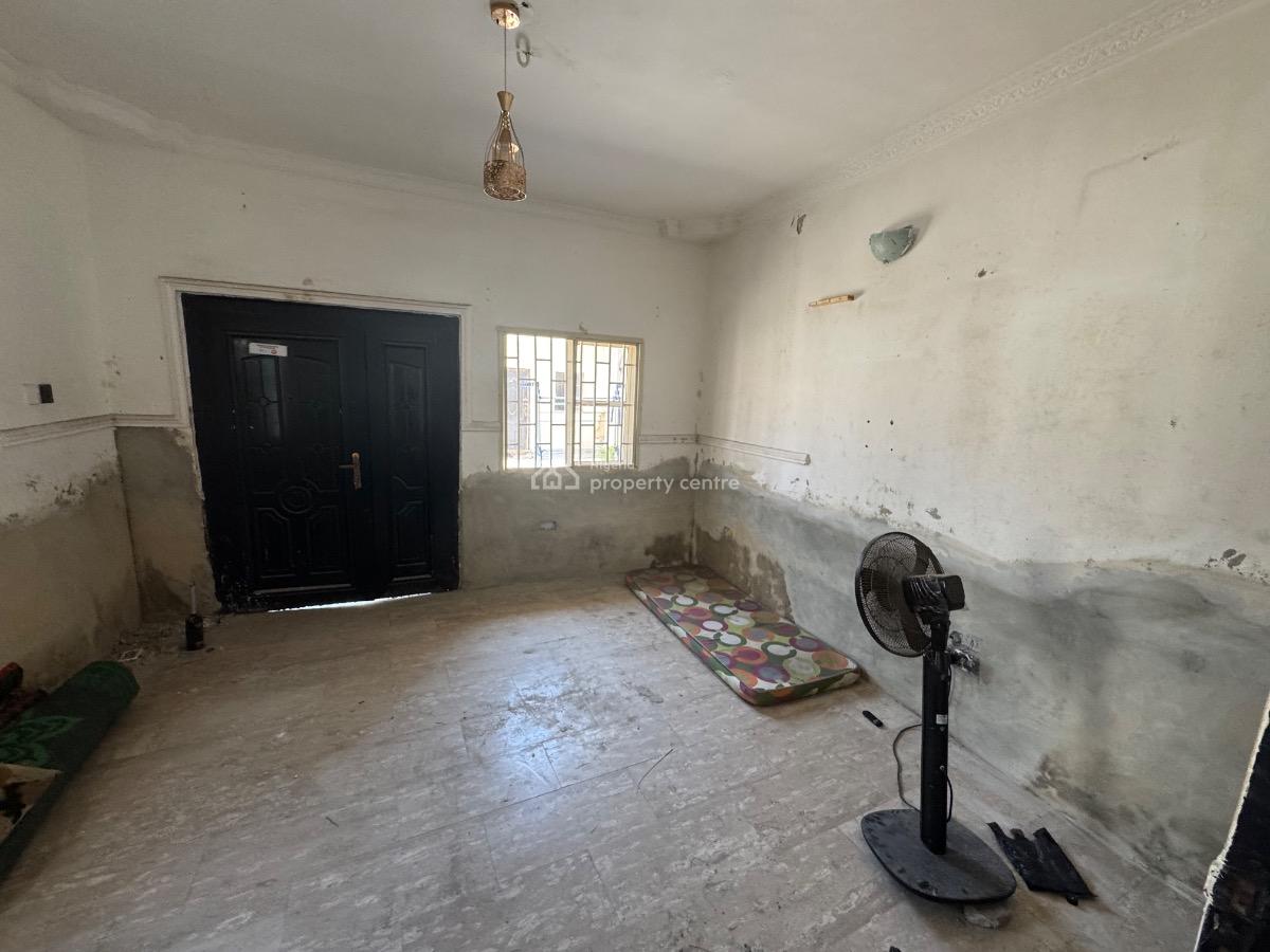 a Room Selfcon, Lekki Phase 1, Lekki, Lagos, Self Contain (single Rooms) for Rent