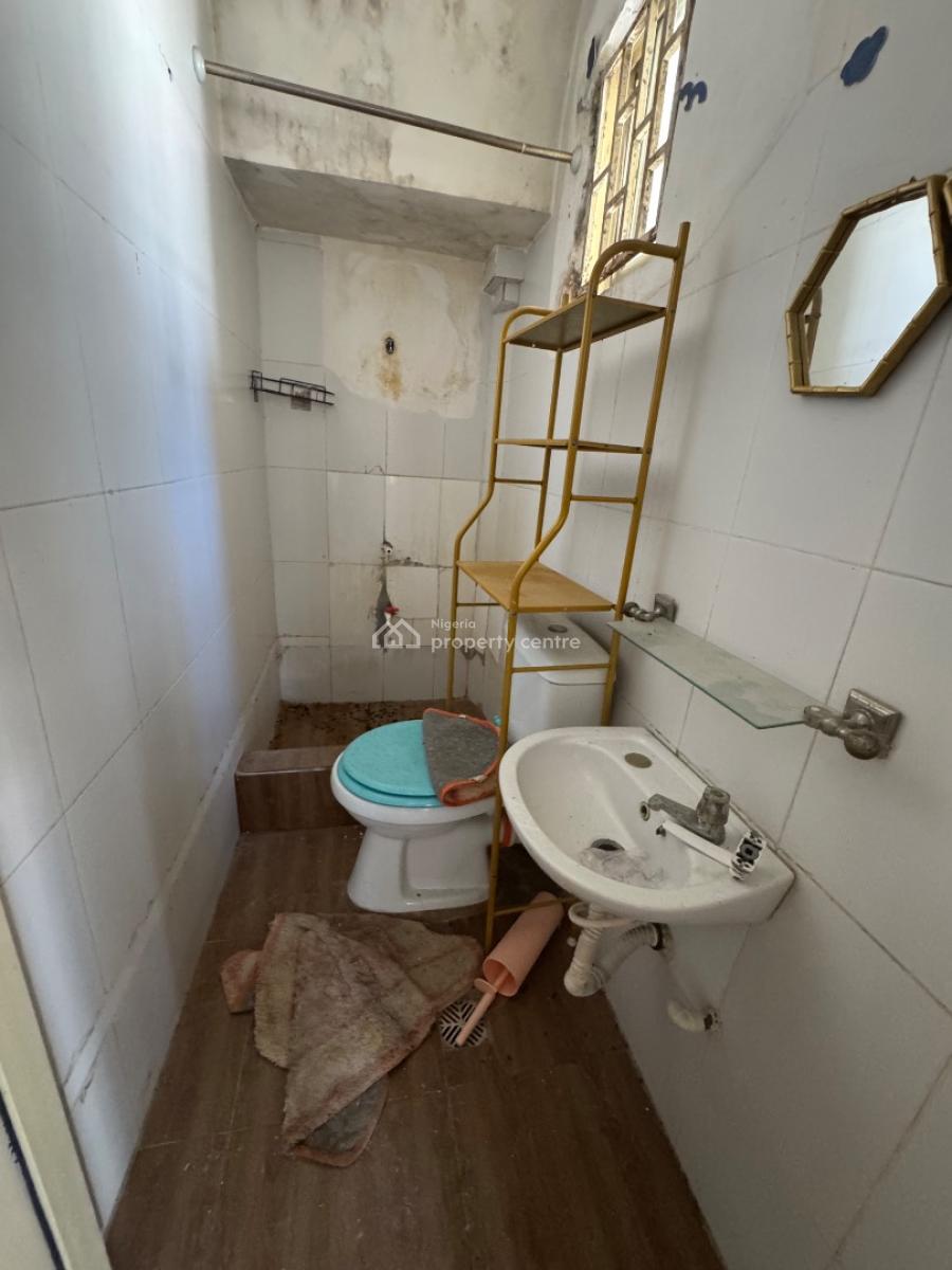 a Room Selfcon, Lekki Phase 1, Lekki, Lagos, Self Contain (single Rooms) for Rent