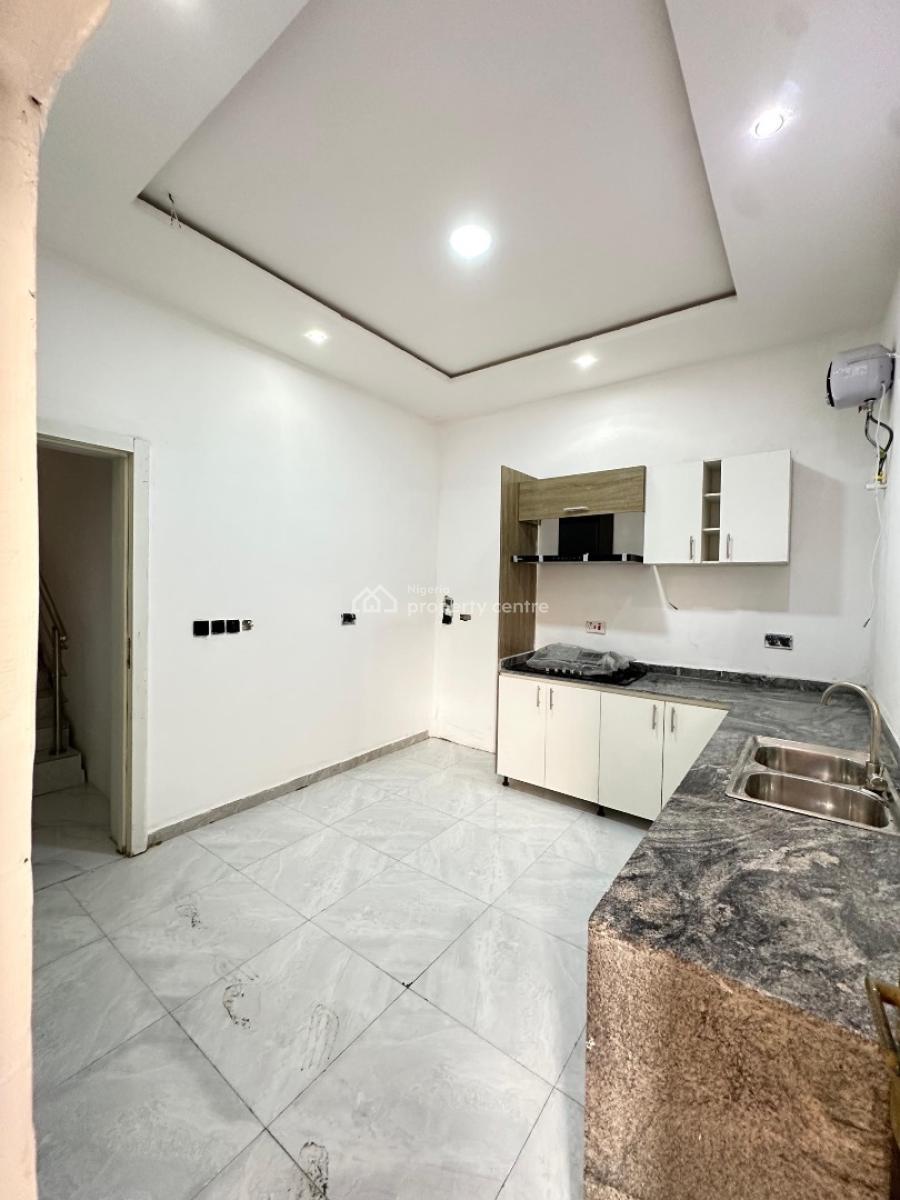 Luxurious Single Room Shared Apartment, Orchid, Lekki, Lagos, Flat / Apartment for Rent