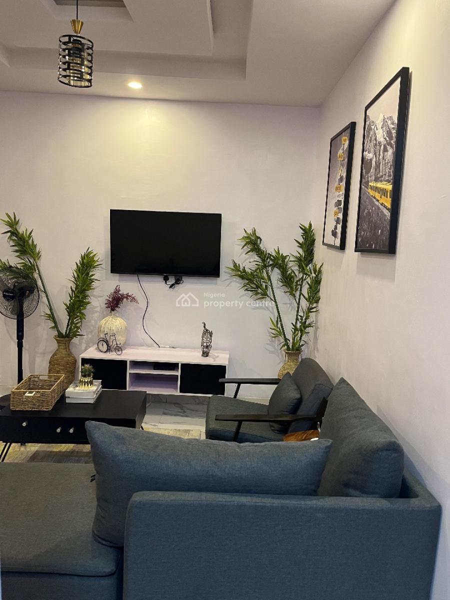 One Bedroom Apartment, 14, Arikewuyo Street, Off Ilupeju-onipanu Road, Ilupeju, Lagos, Flat / Apartment Short Let