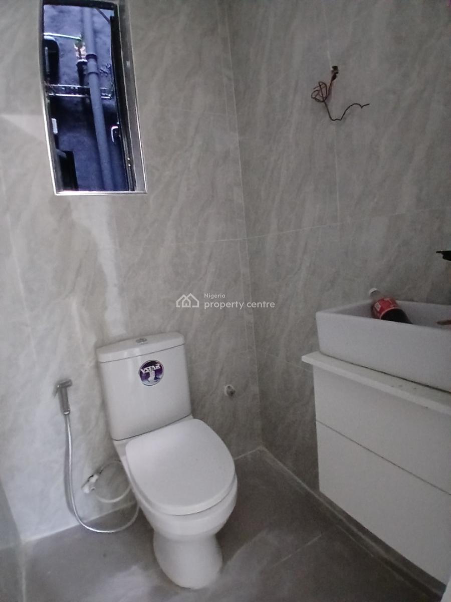 2 Bedroom En-suite Serviced Flat with 24/7 Power Supply, Fitted Kitche, Ikate, Lekki, Lagos, Flat / Apartment for Sale