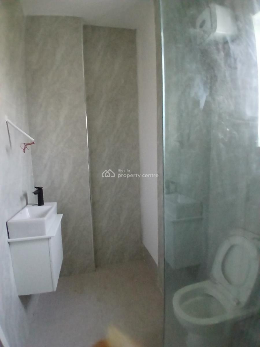 2 Bedroom En-suite Serviced Flat with 24/7 Power Supply, Fitted Kitche, Ikate, Lekki, Lagos, Flat / Apartment for Sale