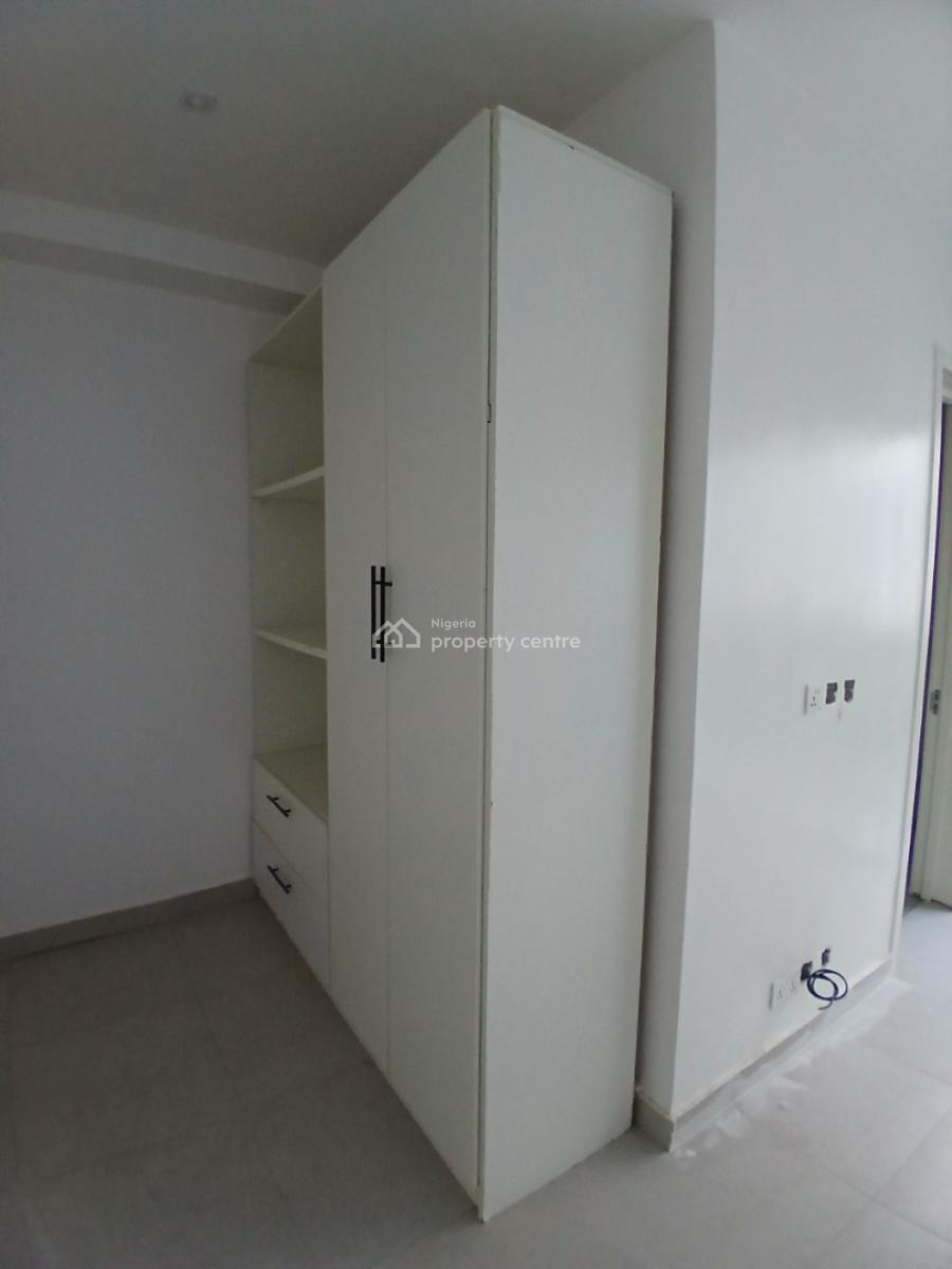 3 Bedroom En-suite Serviced Flat with 24/7 Power Supply, Fitted Kitchen, Ikate, Lekki, Lagos, Flat / Apartment for Sale