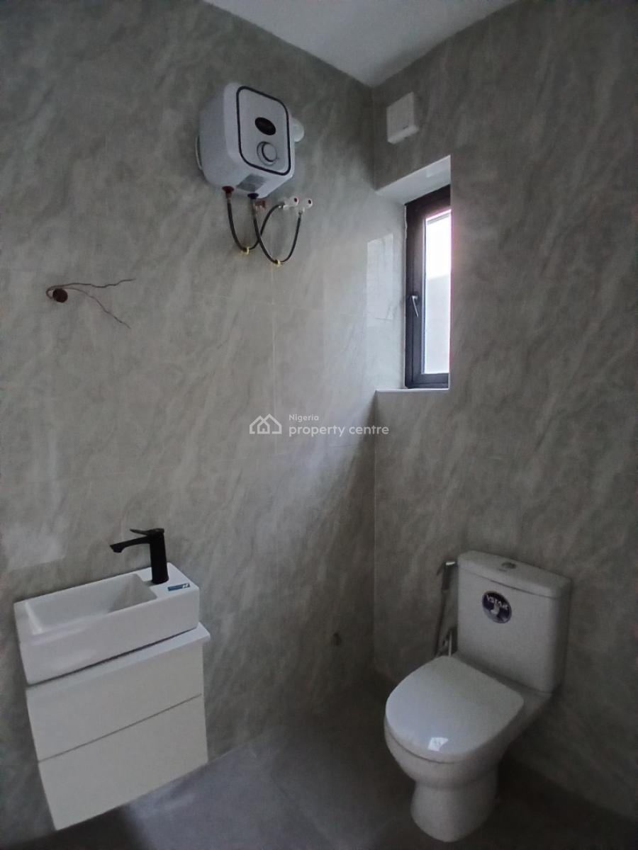 3 Bedroom En-suite Serviced Flat with 24/7 Power Supply, Fitted Kitchen, Ikate, Lekki, Lagos, Flat / Apartment for Sale