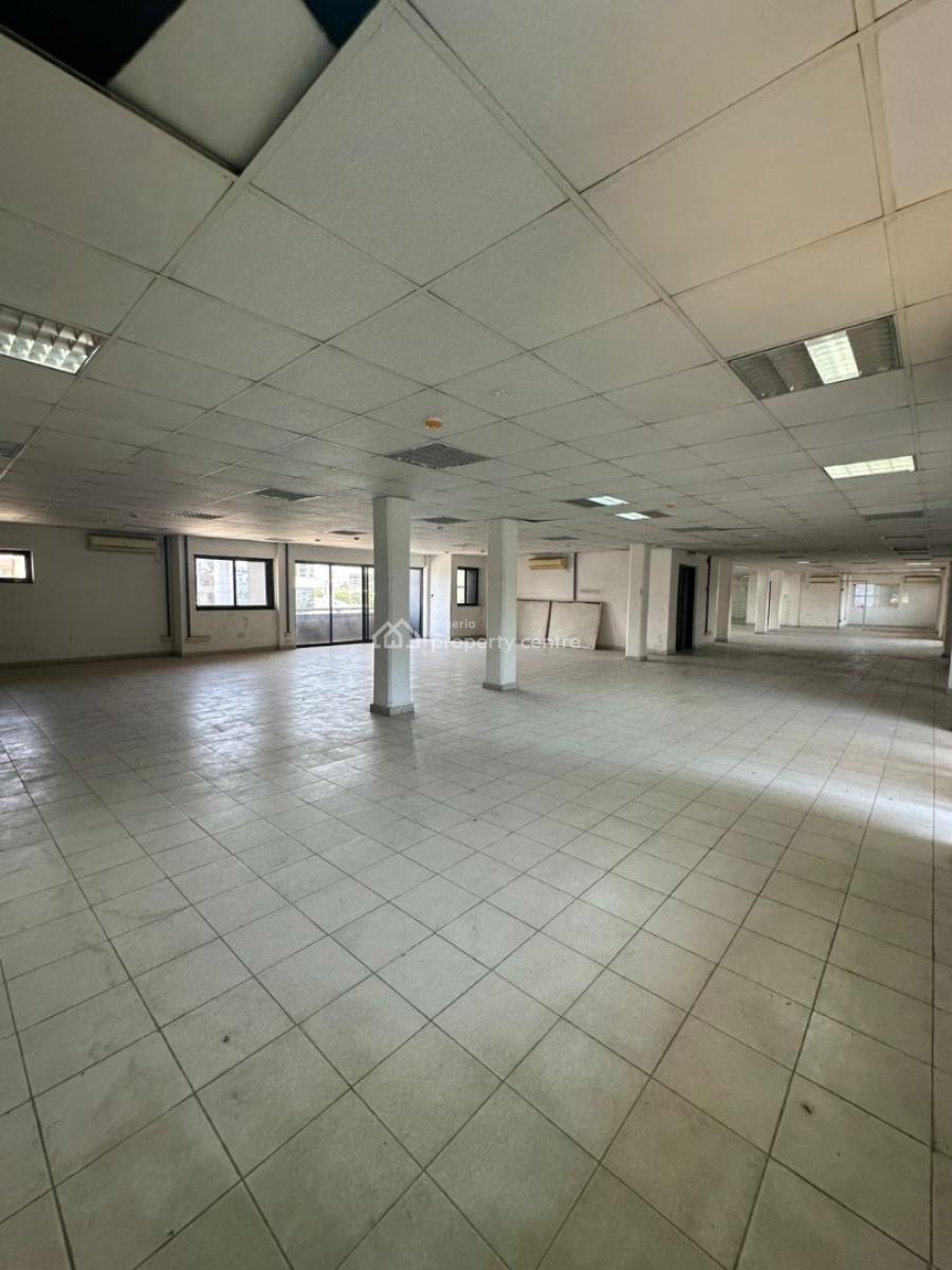 Clean Office Space Measuring 469.8 Sqm on The 3rd Floor, Victoria Island (vi), Lagos, Commercial Property for Rent