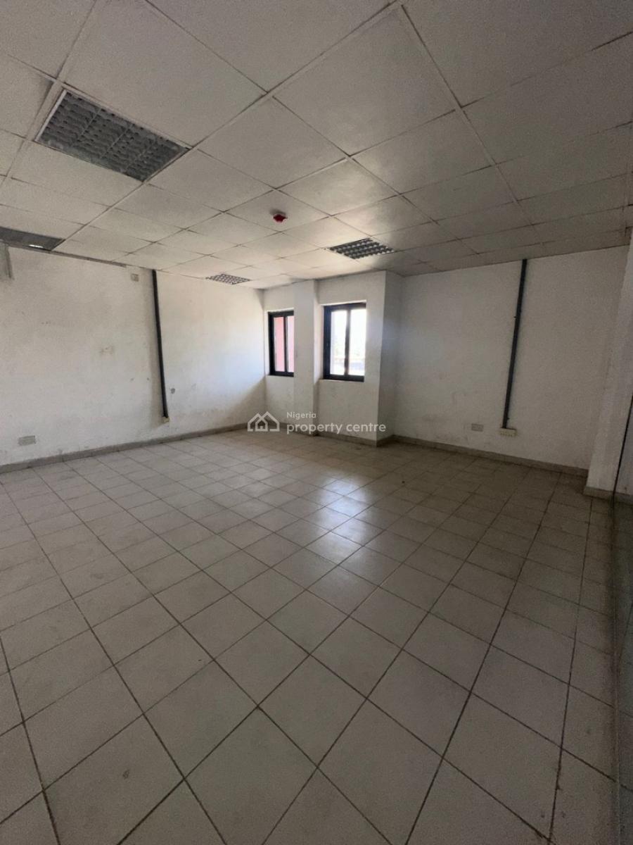 Clean Office Space Measuring 469.8 Sqm on The 3rd Floor, Victoria Island (vi), Lagos, Commercial Property for Rent