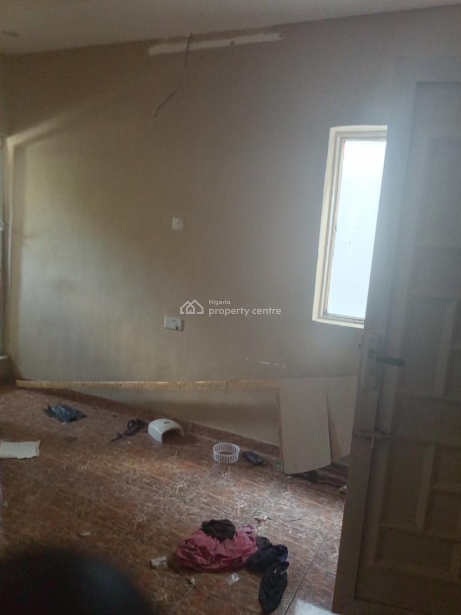 Spacious Room Self in a Very Strategic Area Upstairs  with Balcony, Waec, Jibowu, Yaba, Lagos, Self Contain (single Rooms) for Rent