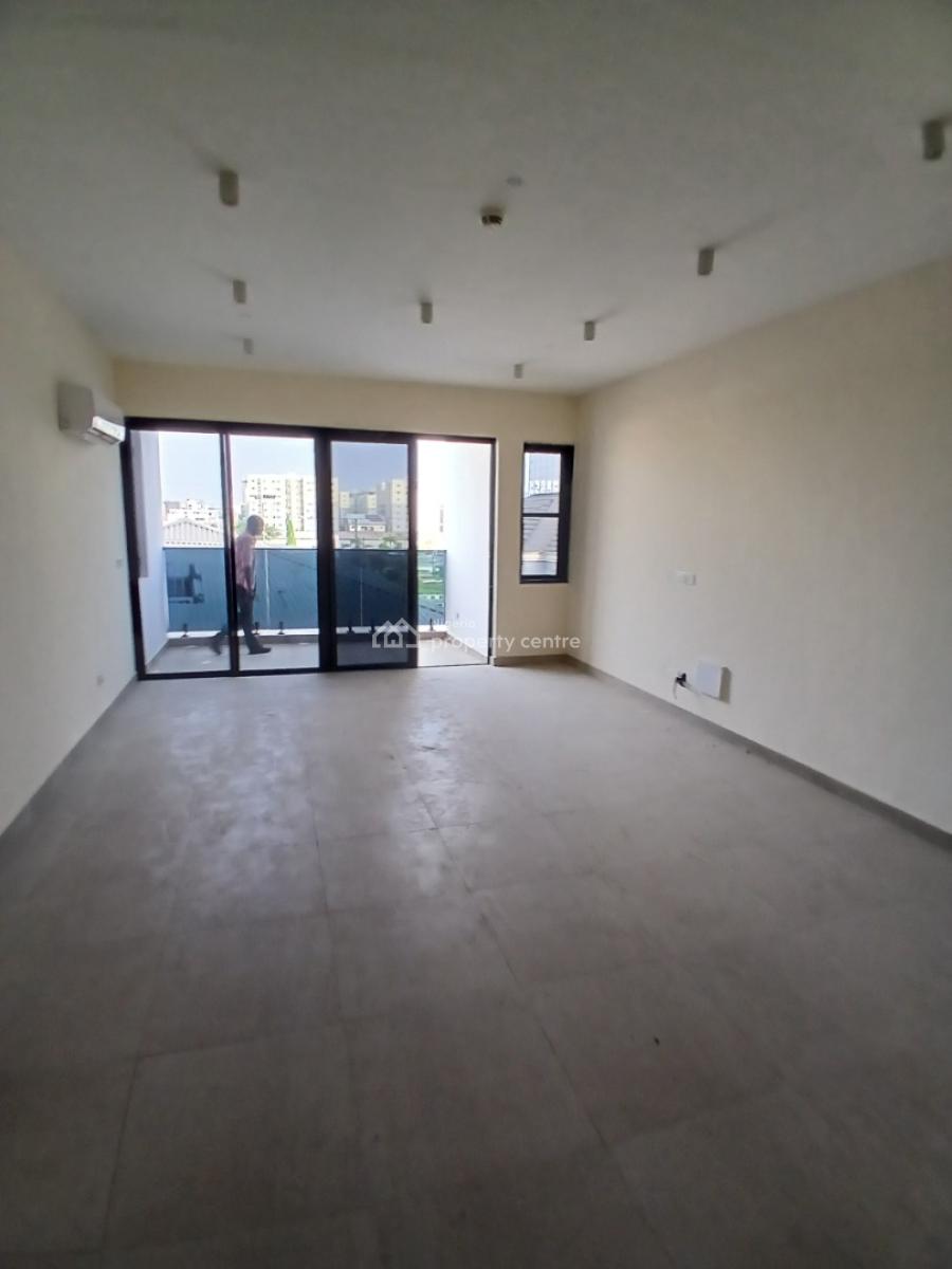 Well-finished and Serviced with 24/7 Power Supply 3 Bedroom En-suite Flat, Lekki Phase 1, Lekki, Lagos, Flat / Apartment for Rent