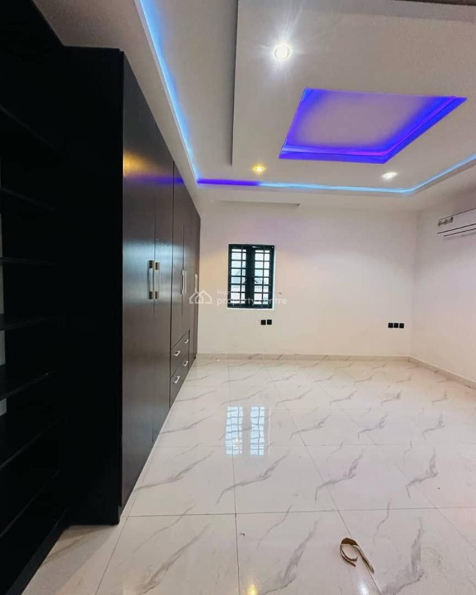 Elegant 3 Bedroom Apartment in Serene Environment, Maryland, Lagos, Flat / Apartment for Sale