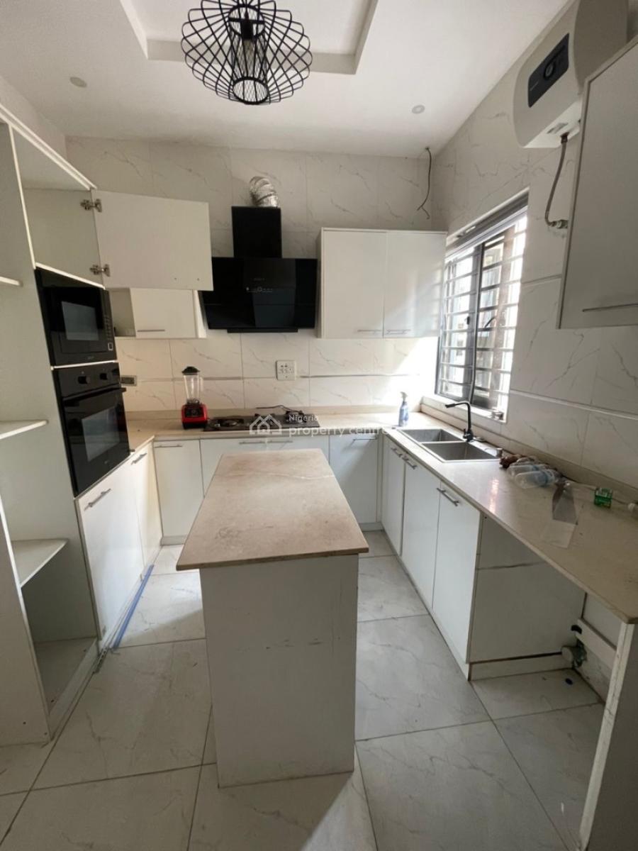 Luxury Masters Bedroom with Parlor, Lekki County, Ikota, Lekki, Lagos, Flat / Apartment for Rent