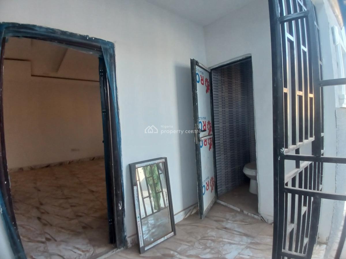 New Renovated 1 Bedroom Apartment, Apo / Kabusa Expressway, Lokogoma District, Abuja, Flat / Apartment for Rent