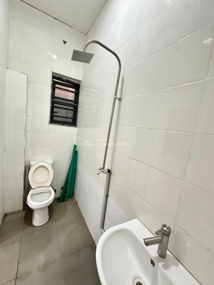 Beautiful & Spacious Studio Apartment, Royal Pine Estate, Orchid Road, Lekki, Lagos, Flat / Apartment for Rent