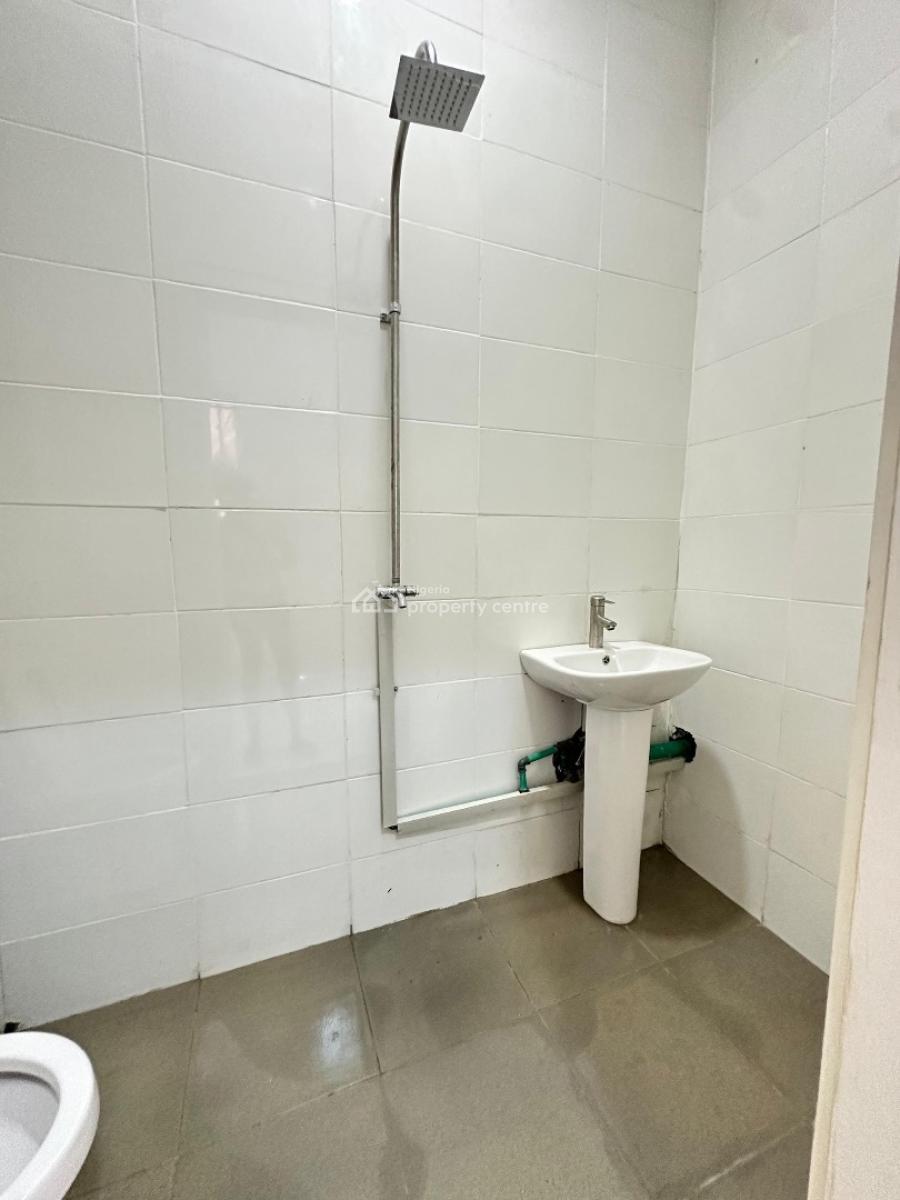 Beautiful & Spacious Studio Apartment, Royal Pine Estate, Orchid Road, Lekki, Lagos, Flat / Apartment for Rent