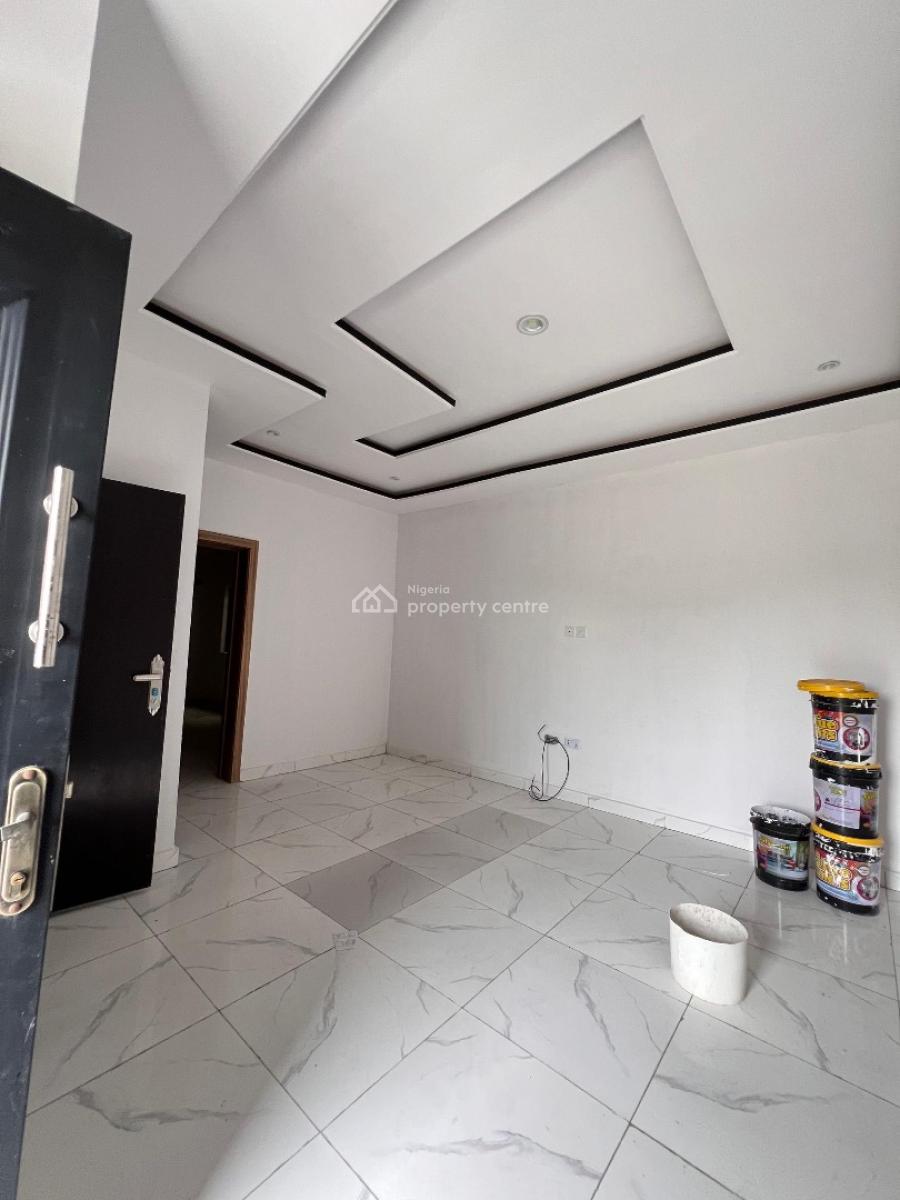 Beautiful and Spacious Upstairs, Alashela Estate, Ogombo, Ajah, Lagos, Flat / Apartment for Rent
