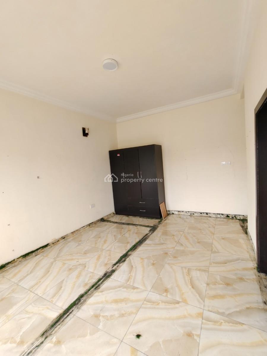 Sharp 2 Bedrooms Apartment with Bq, Scheme 2, Ajah, Lagos, Flat / Apartment for Rent