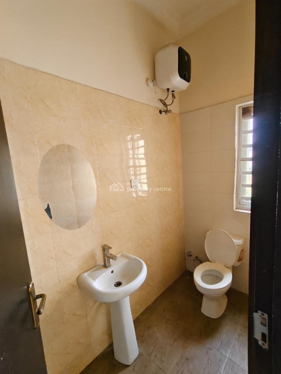 Sharp 2 Bedrooms Apartment with Bq, Scheme 2, Ajah, Lagos, Flat / Apartment for Rent
