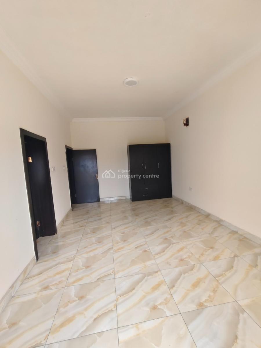 Sharp 2 Bedrooms Apartment with Bq, Scheme 2, Ajah, Lagos, Flat / Apartment for Rent