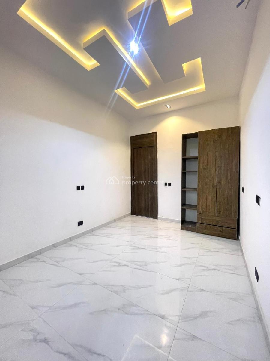 Elegant 3 Bedroom Self-serviced Terrace Duplex, Ikota, Lekki, Lagos, Terraced Duplex for Sale