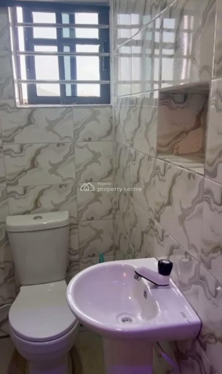 a Room Self Contain Apartment, Ladilak Off Pedro Road, Pedro, Gbagada, Lagos, Self Contain (single Rooms) Short Let