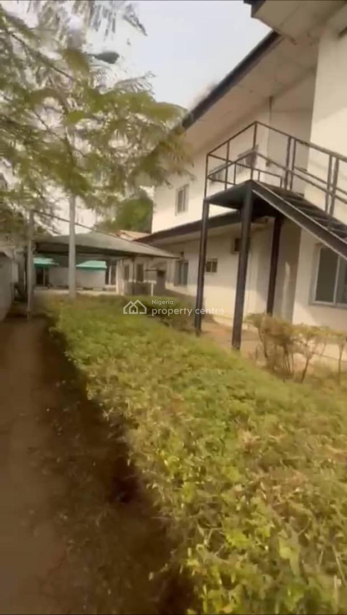 an Exquisite  Prestigious House, Maitama District, Abuja, Detached Duplex for Rent