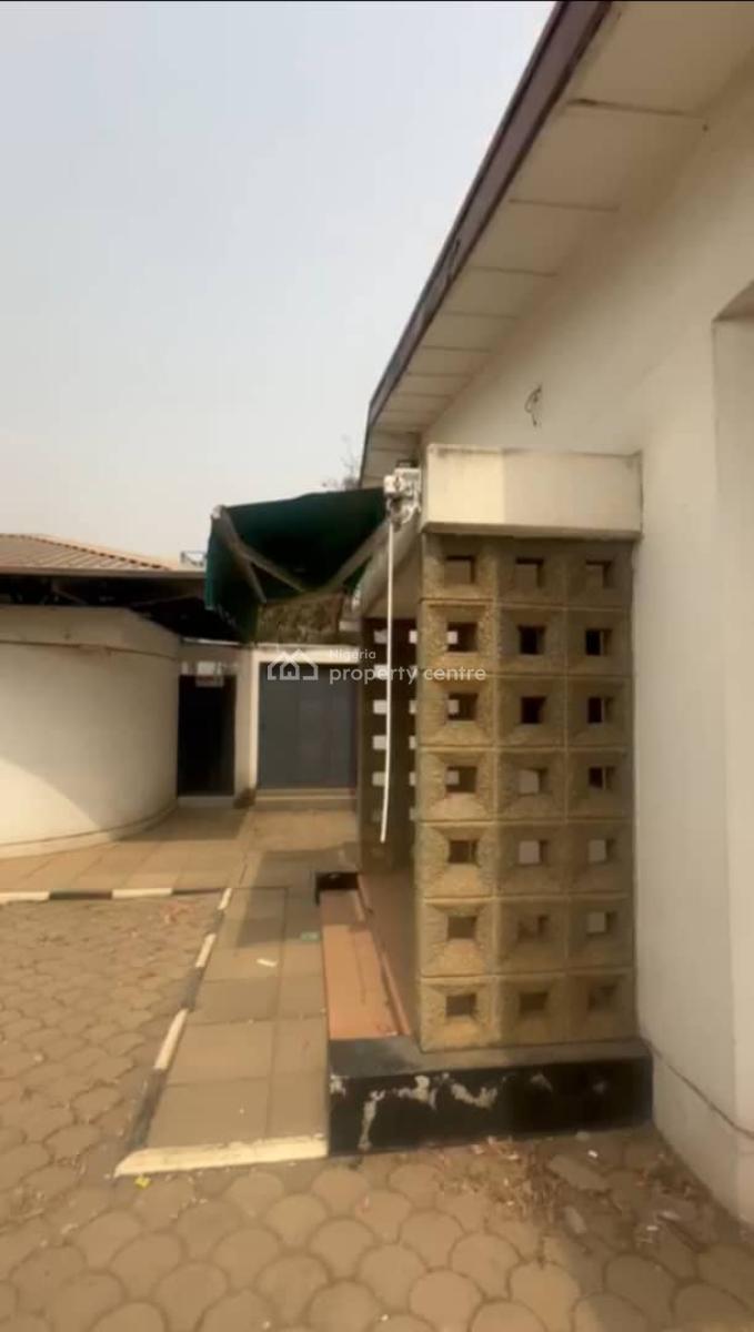 an Exquisite  Prestigious House, Maitama District, Abuja, Detached Duplex for Rent