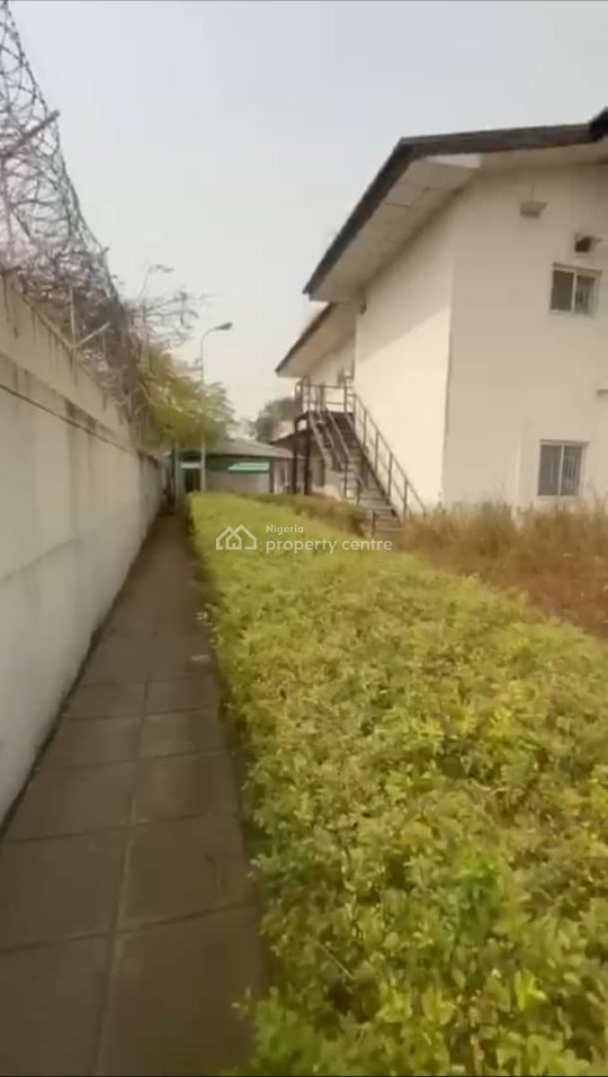 an Exquisite  Prestigious House, Maitama District, Abuja, Detached Duplex for Rent