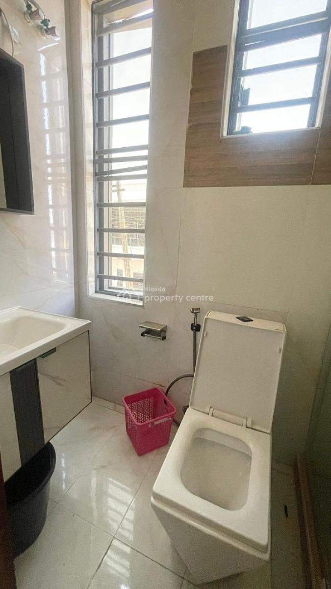 1 Bedroom Apartment + Inverter + Gym + Pool, Agungi, Lekki, Lagos, Mini Flat (room and Parlour) for Rent