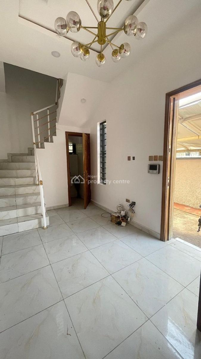 1 Bedroom Apartment + Inverter + Gym + Pool, Agungi, Lekki, Lagos, Mini Flat (room and Parlour) for Rent