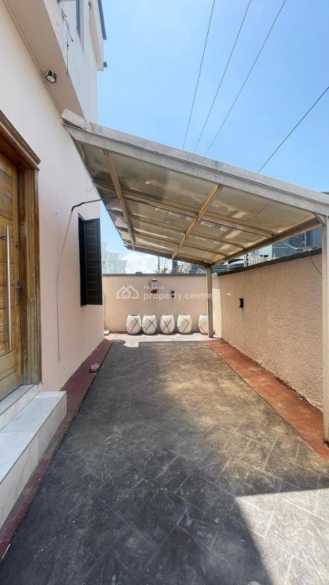 1 Bedroom Apartment + Inverter + Gym + Pool, Agungi, Lekki, Lagos, Mini Flat (room and Parlour) for Rent