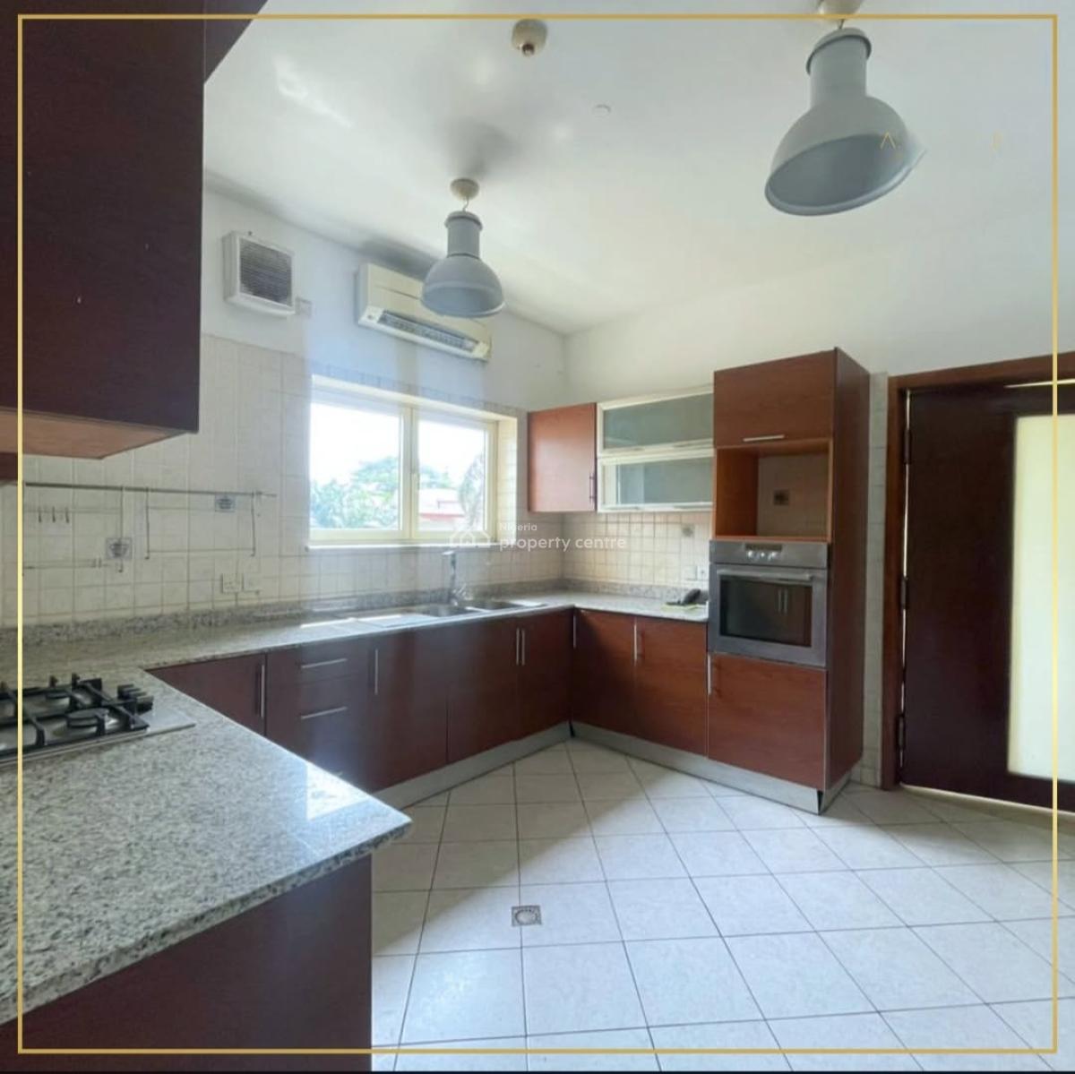 Spacious 4 Bedroom Flat with Bq, Bourdillon Road, Old Ikoyi, Ikoyi, Lagos, Flat / Apartment for Rent