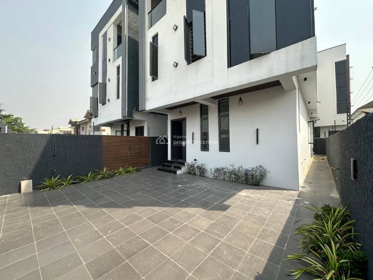 5 Bedroom Fully Detached Self Compound, Lekki Phase 1, Lekki, Lagos, Detached Duplex for Rent
