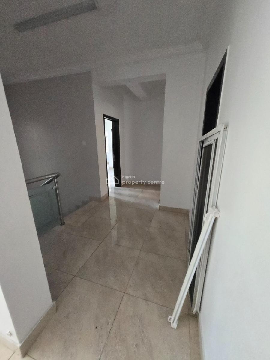 Standard 3bedroom Duplex and Bq  with Big Family Lounge Within Dideolu, Off Ligali Street, Victoria Island (vi), Lagos, Terraced Bungalow for Rent