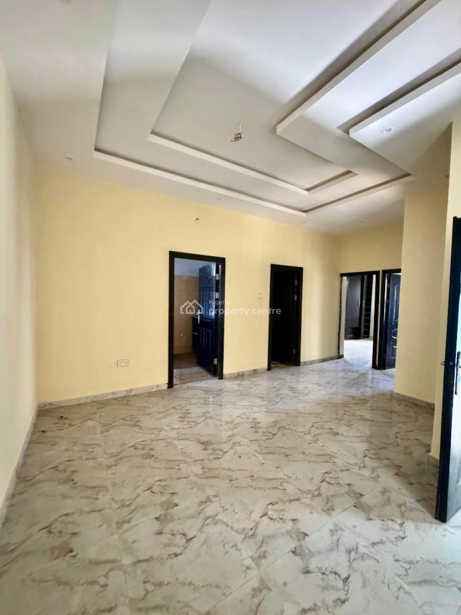 Decent Ground Floor, Clean and Ready to Move in, Freedom Way, Lekki Phase 1, Lekki, Lagos, Flat / Apartment for Rent